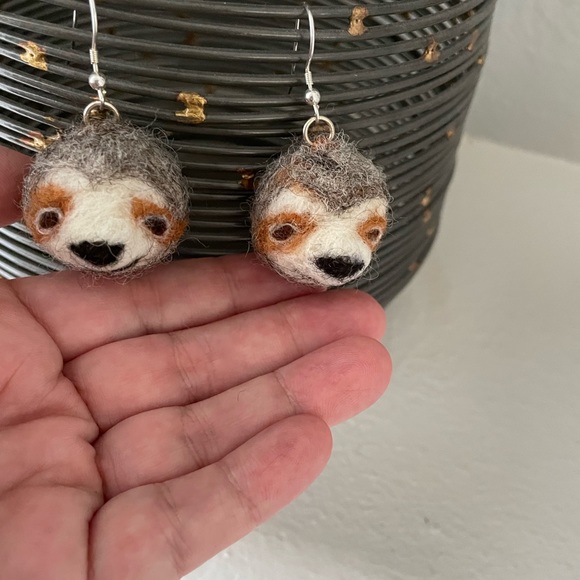 Hand crafted sloth needle felted earrings unique handmade one of a kind … - Picture 4 of 11